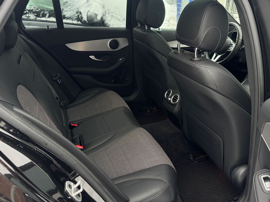 Mercedes-Benz C 300 2021