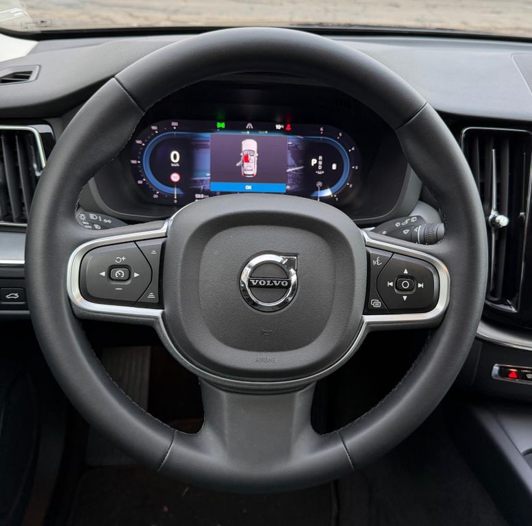 Volvo XC60 2022