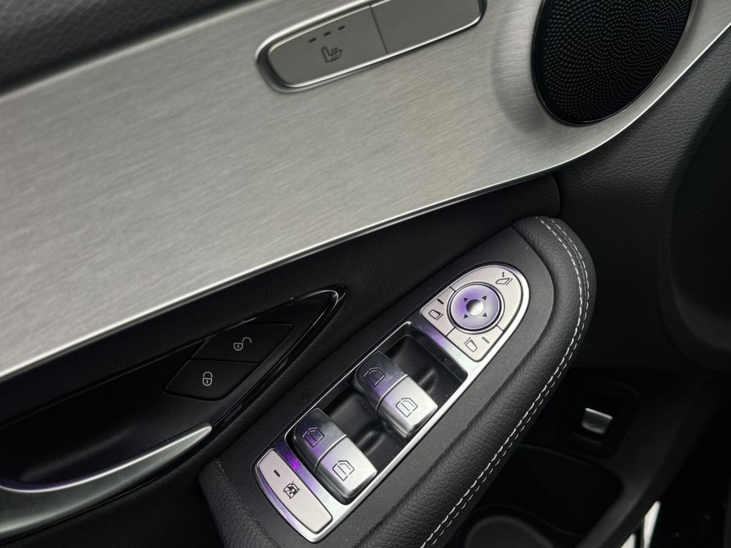 Mercedes-Benz C 300 2021