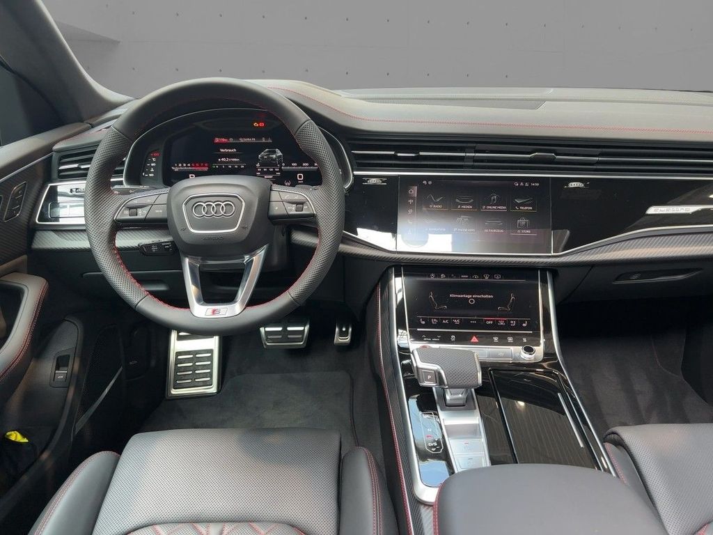 Audi SQ8 2025