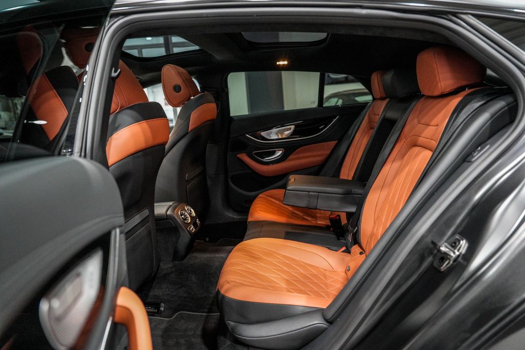 Mercedes-Benz AMG GT 2022