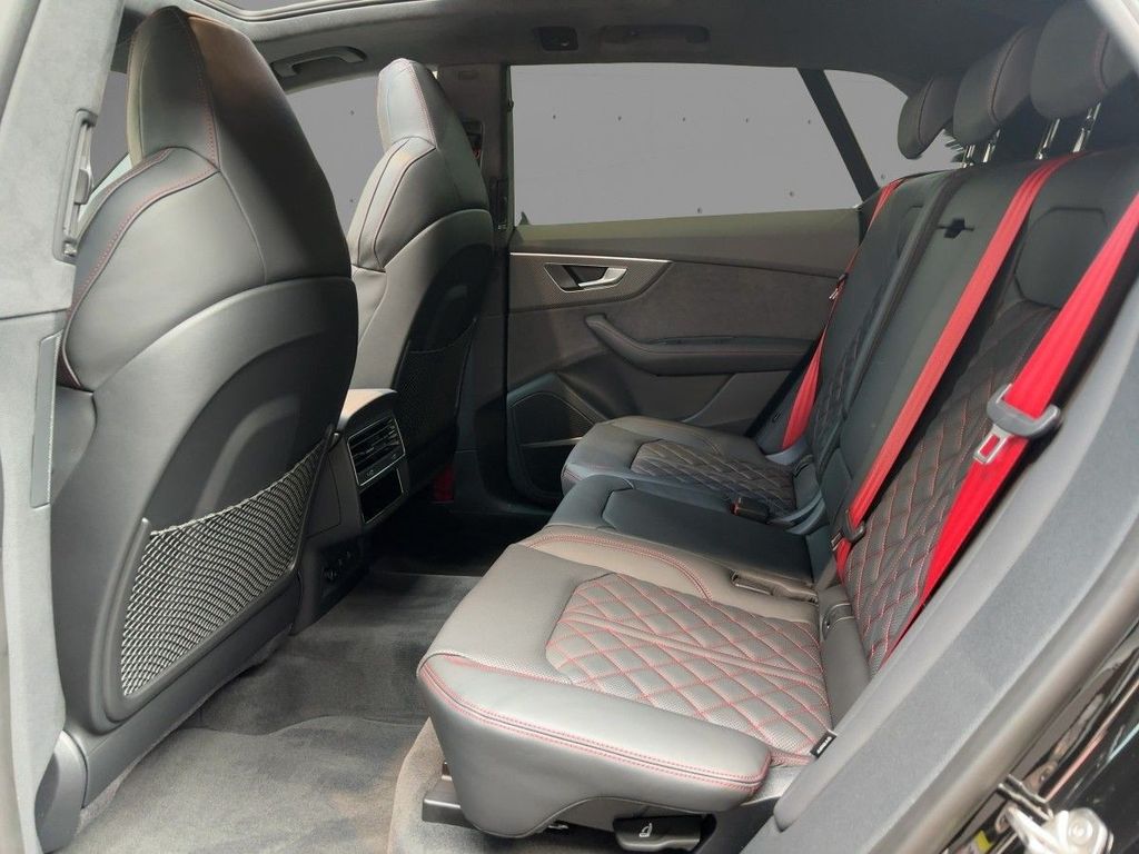 Audi SQ8 2025