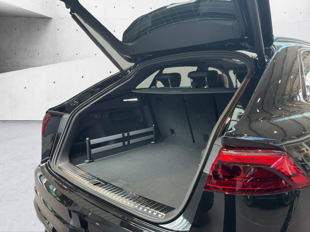 Audi SQ8 2025