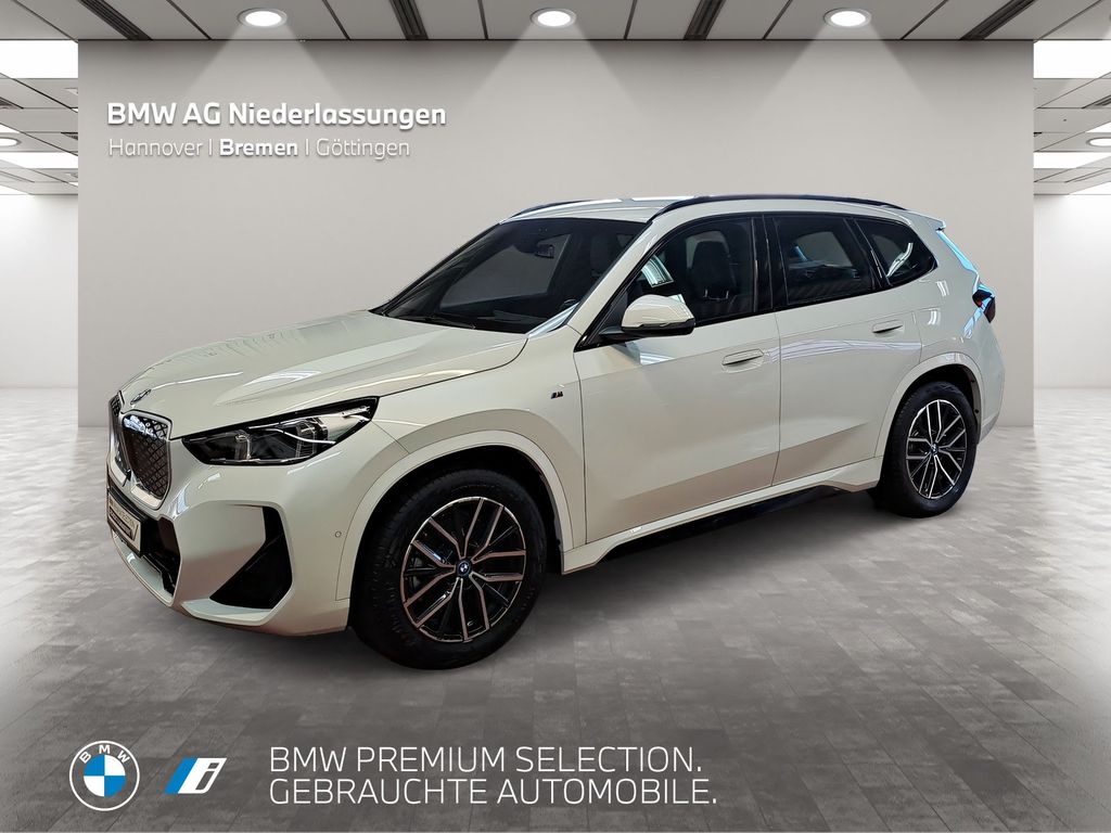 BMW iX1 2025