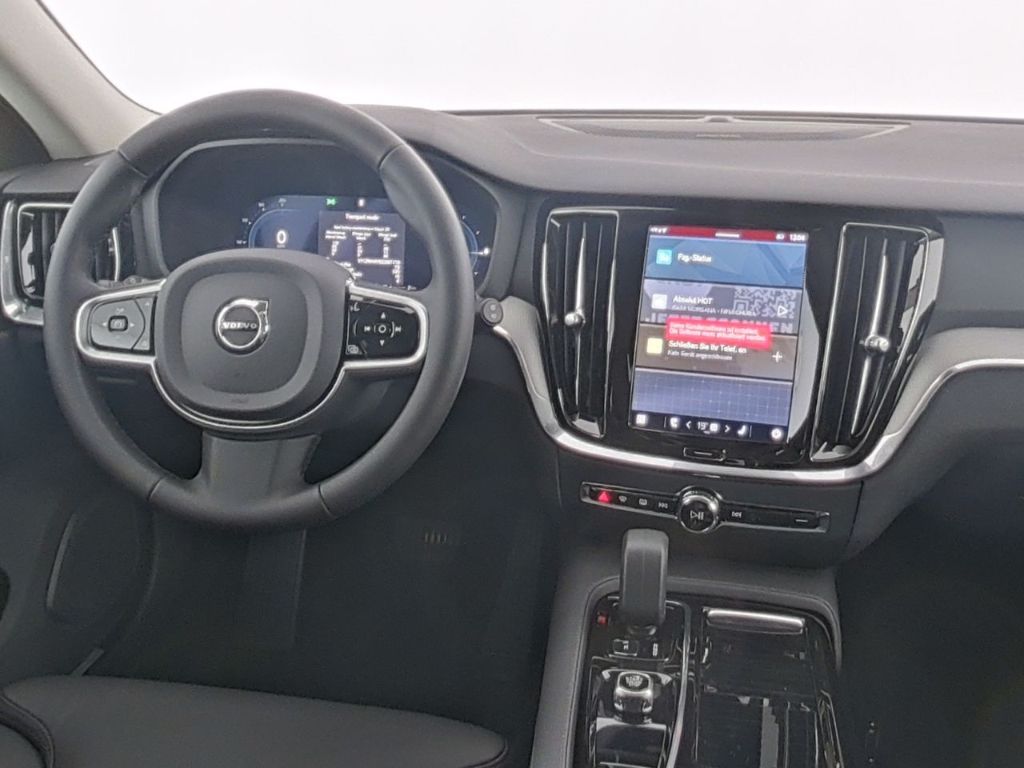 Volvo V60 2025