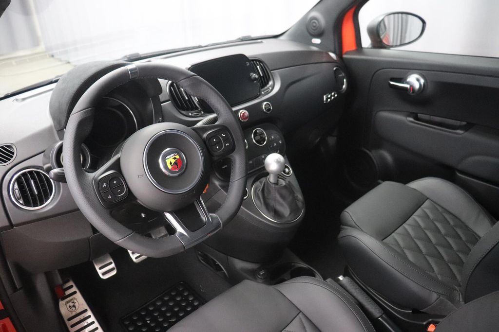 Abarth 595 2023