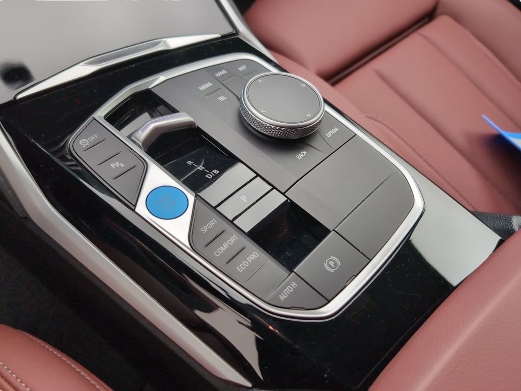 BMW i4 2023