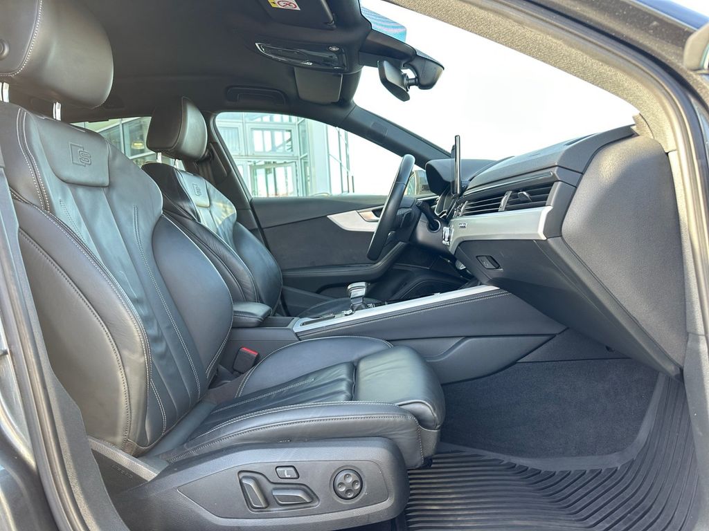 Audi A4 2022