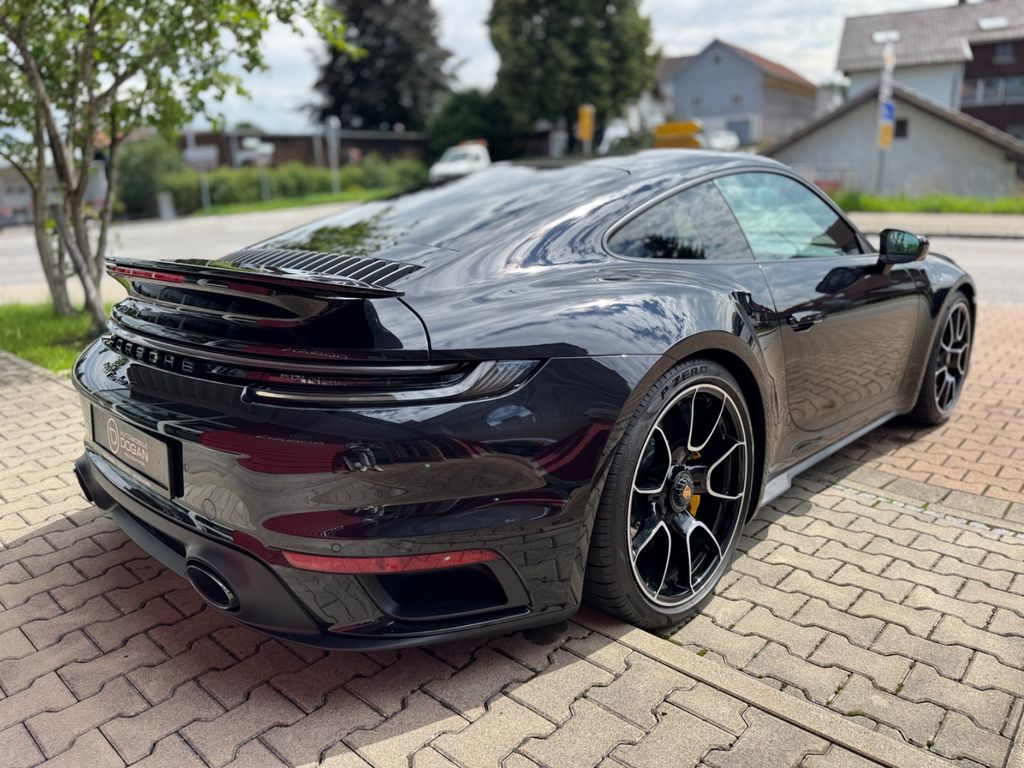 Porsche 992 2022