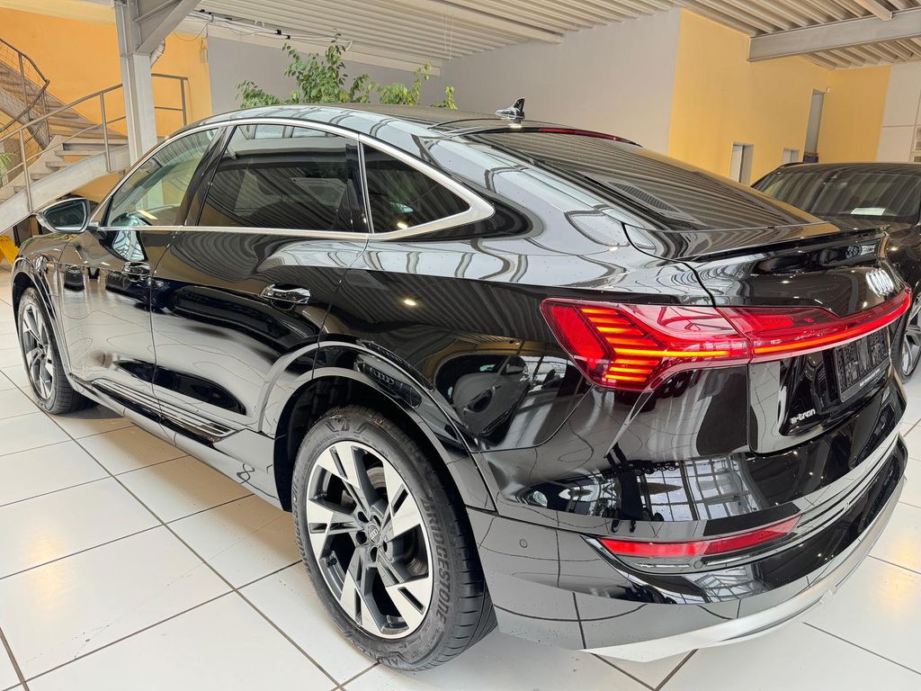 Audi e-tron 2022