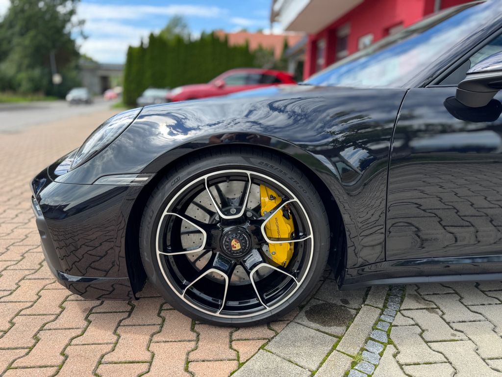 Porsche 992 2022
