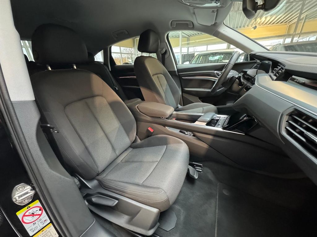 Audi e-tron 2022