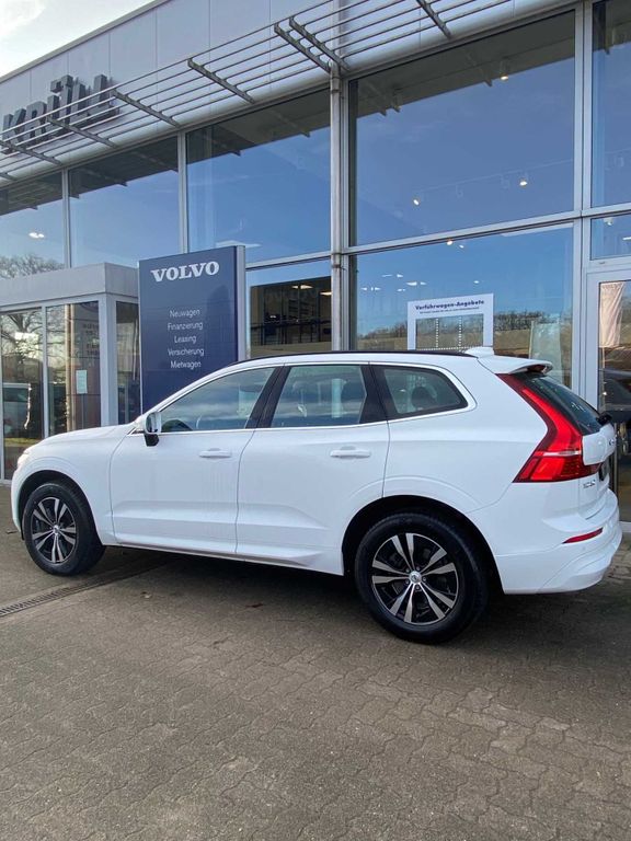 Volvo XC60 2022