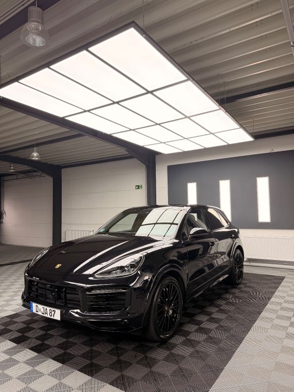 Porsche Cayenne 2019