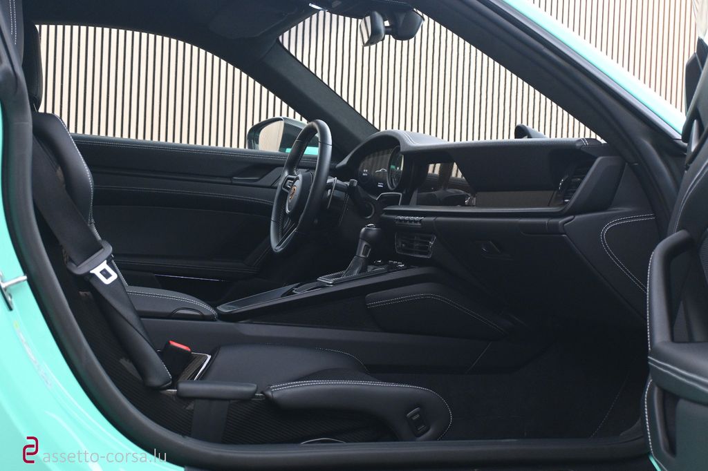 Porsche 992 2022