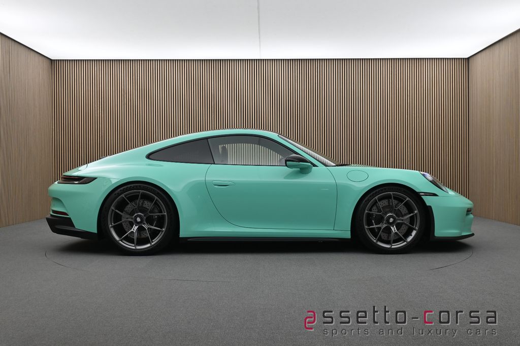 Porsche 992 2022