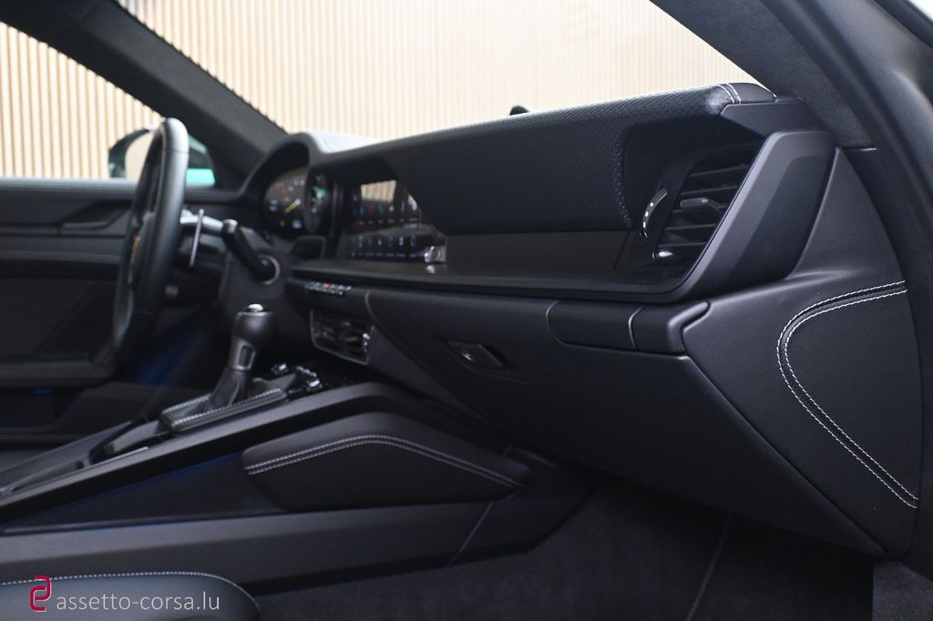 Porsche 992 2022