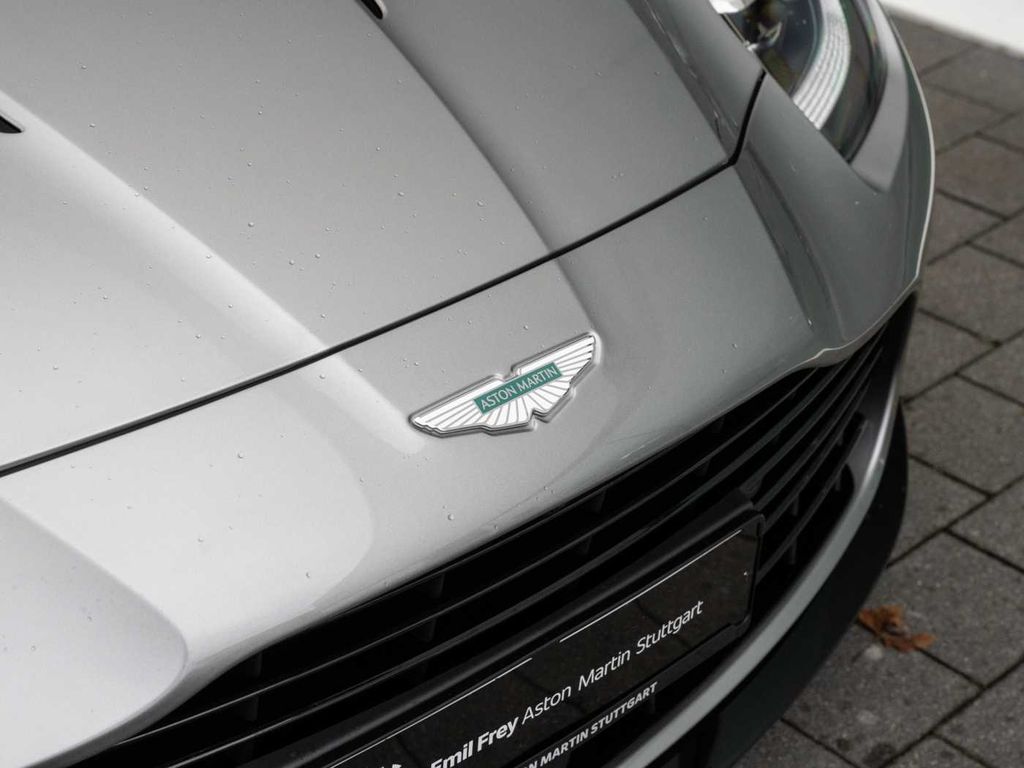 Aston Martin Vanquish