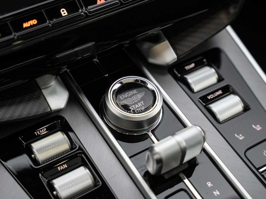 Aston Martin Vanquish