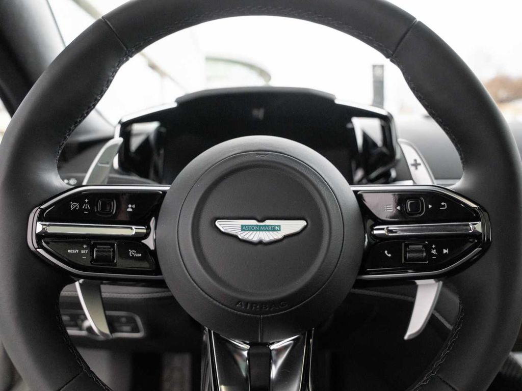 Aston Martin Vanquish