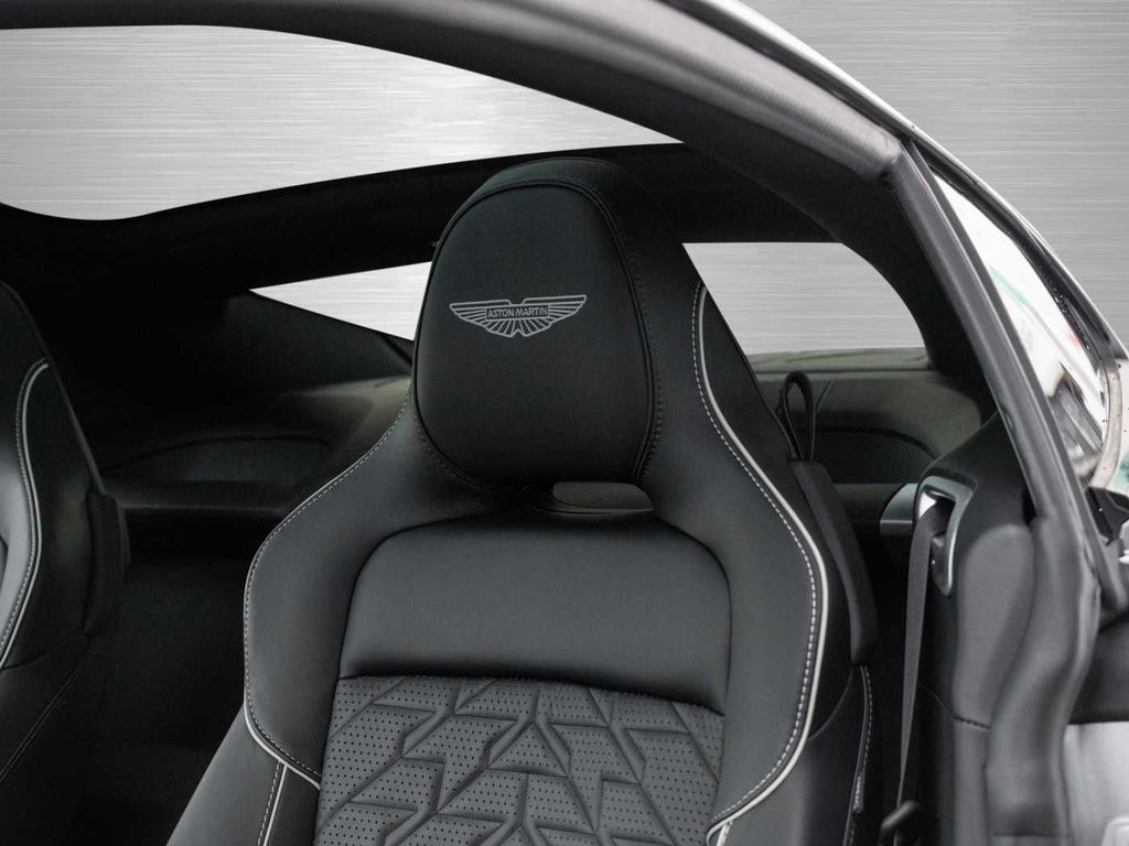 Aston Martin Vanquish