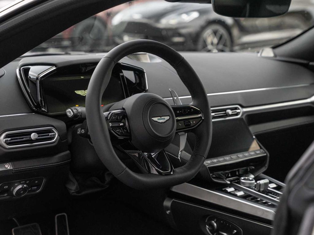 Aston Martin Vanquish