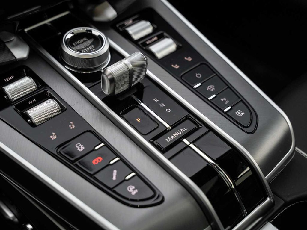 Aston Martin Vanquish