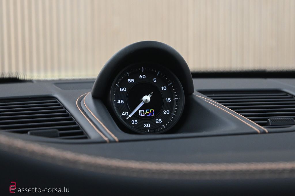 Porsche 992 2024