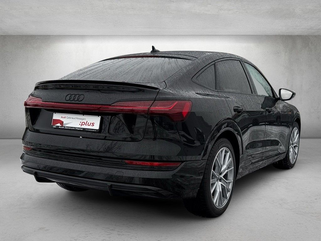 Audi e-tron 2022