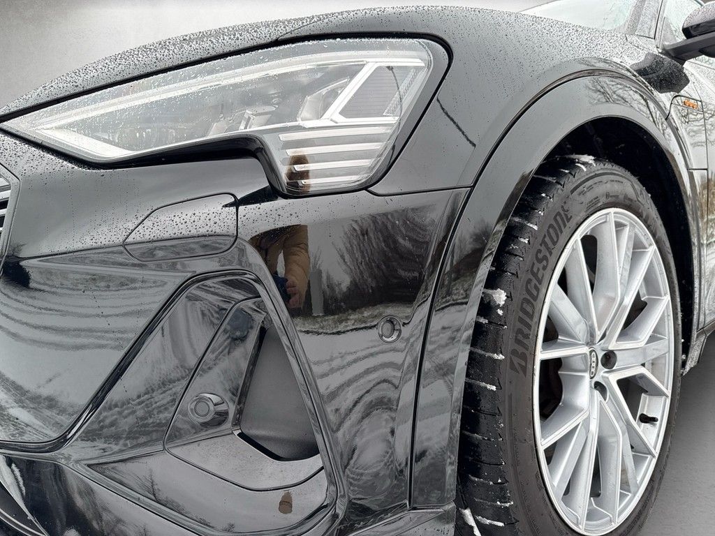 Audi e-tron 2022