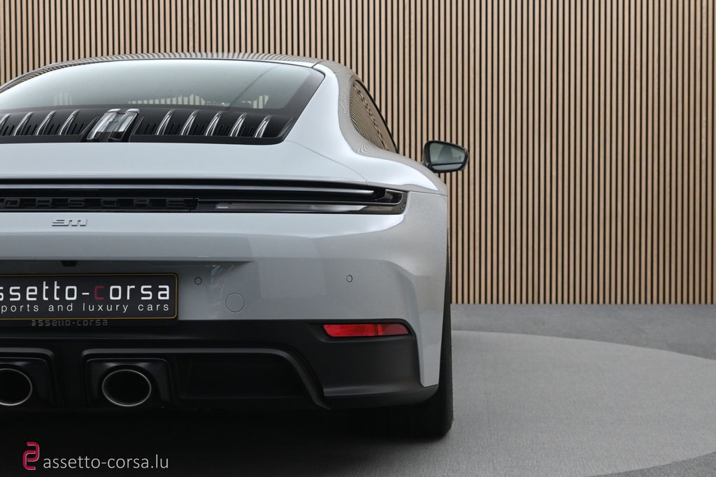 Porsche 992 2024
