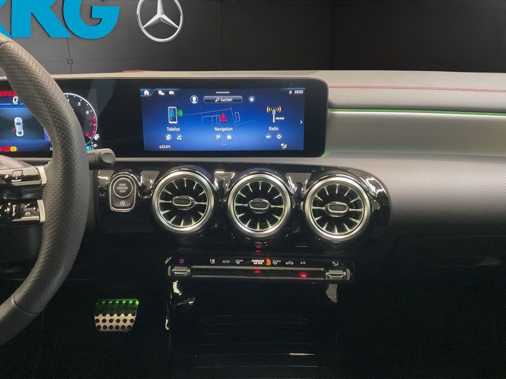 Mercedes-Benz CLA 200 2025