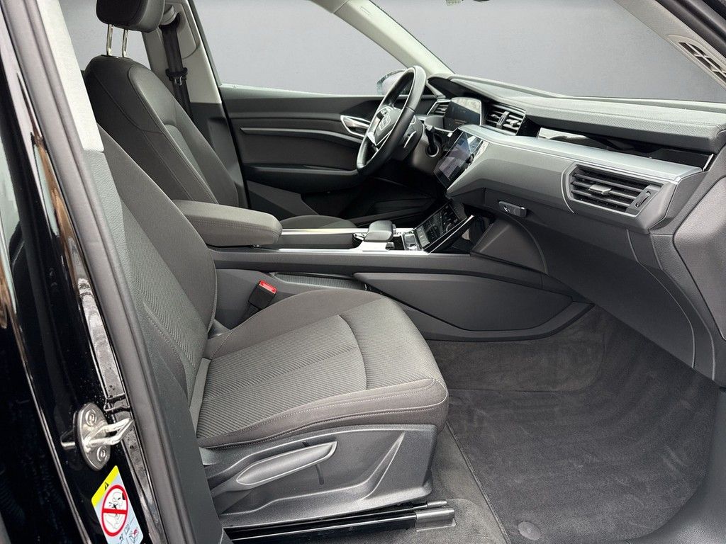 Audi e-tron 2022