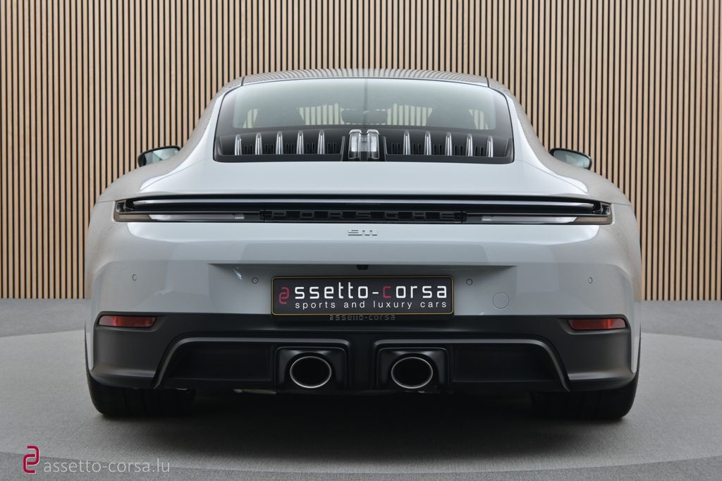 Porsche 992 2024