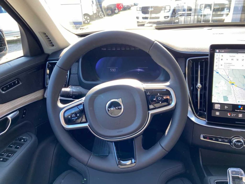 Volvo XC90 2025