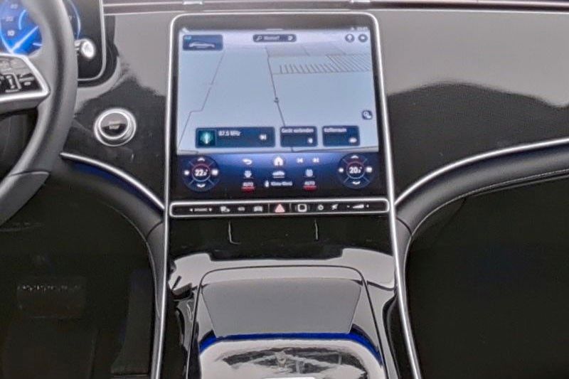 Mercedes-Benz EQE 2024