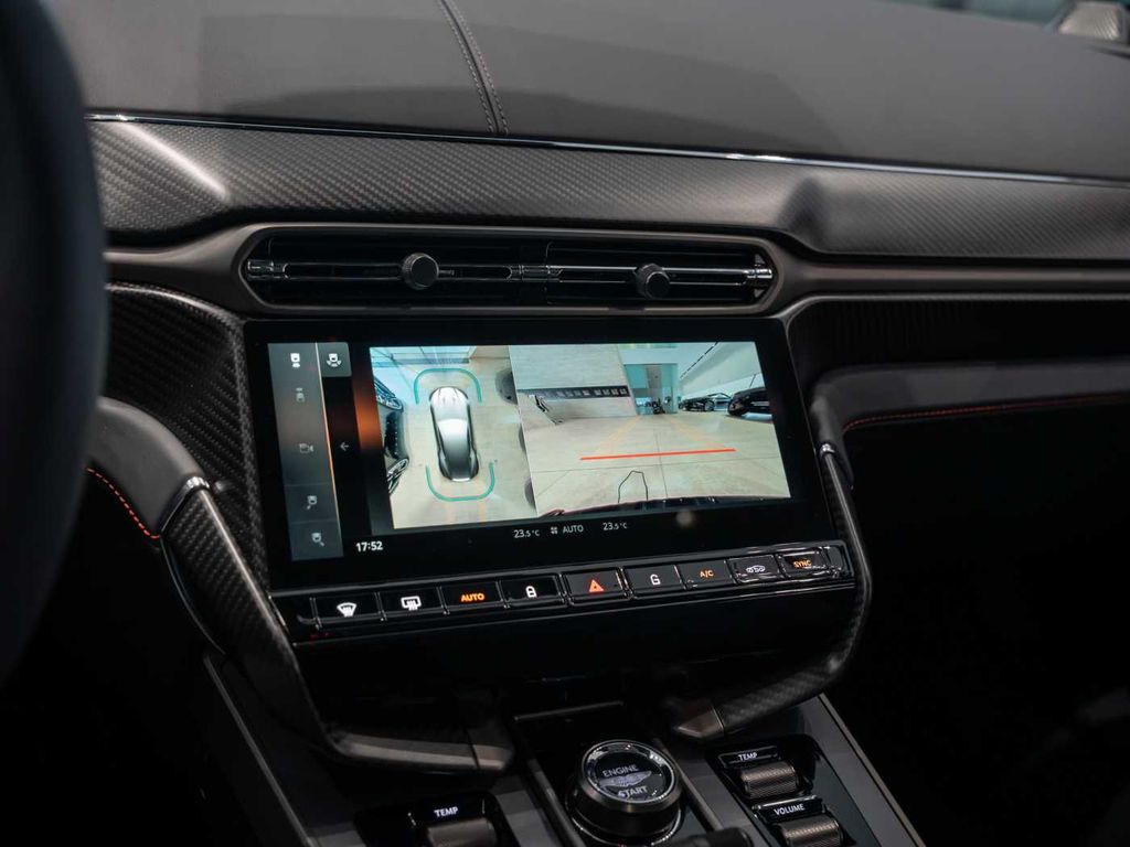 Aston Martin Vanquish