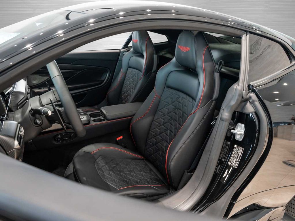 Aston Martin Vanquish