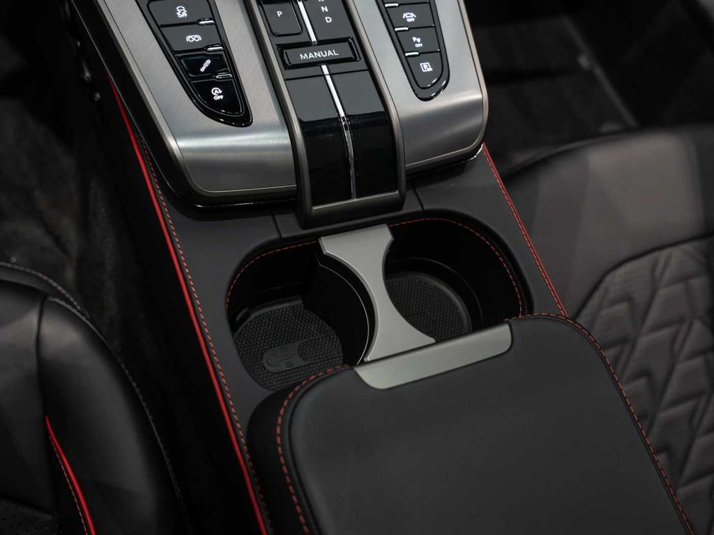 Aston Martin Vanquish