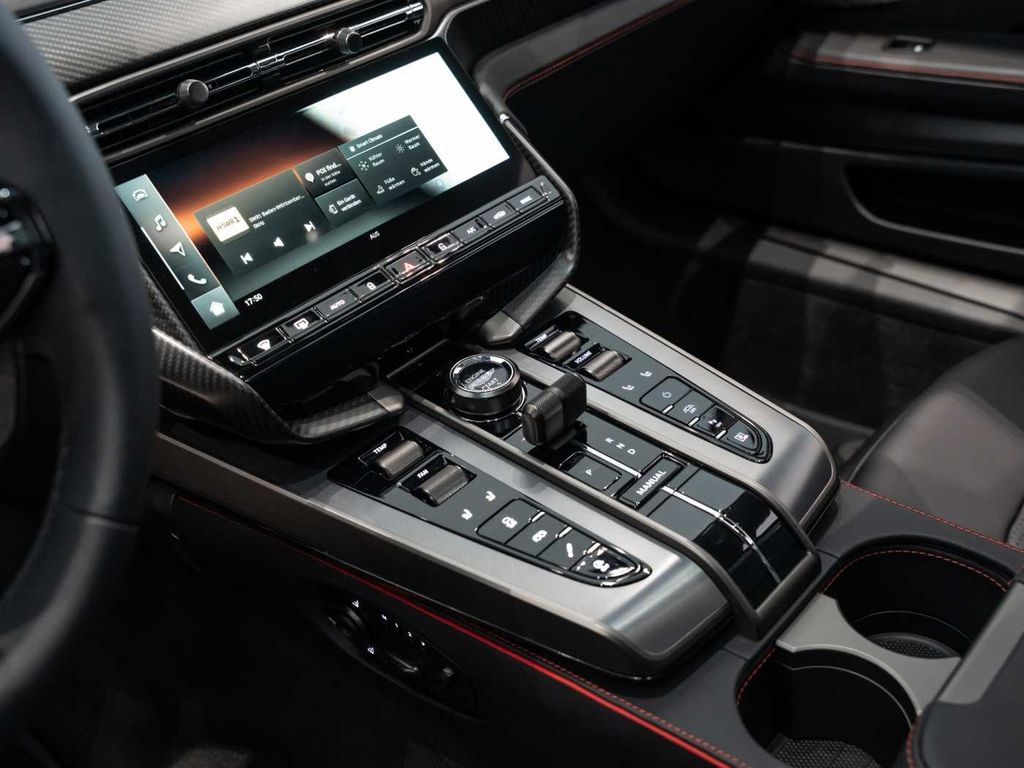 Aston Martin Vanquish