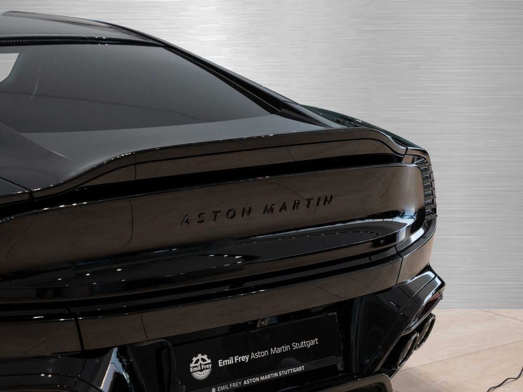 Aston Martin Vanquish