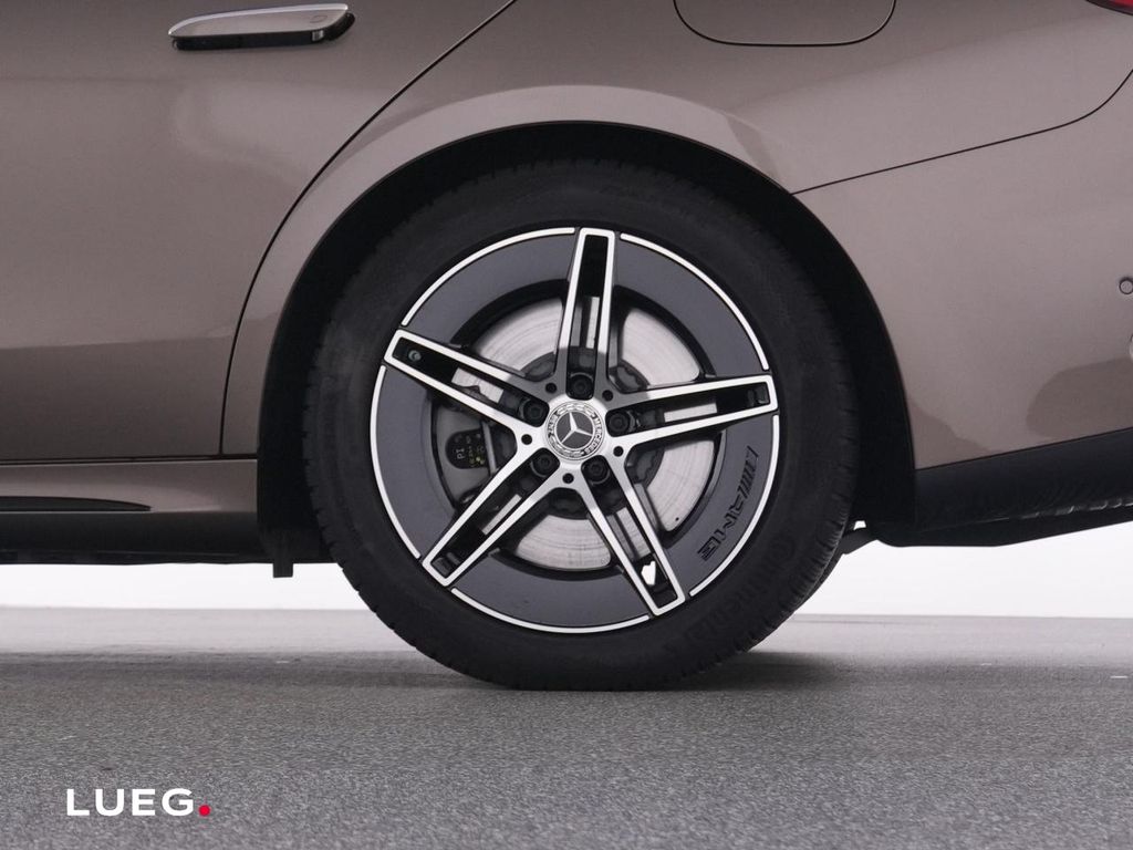 Mercedes-Benz E 300 2025