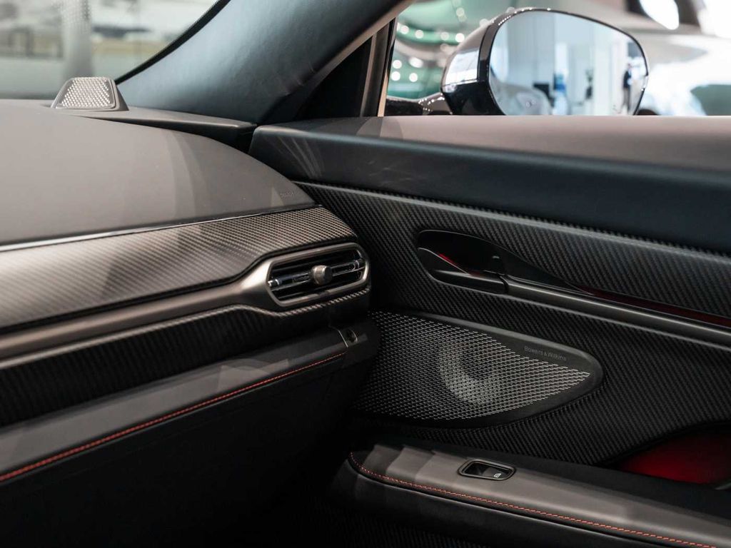 Aston Martin Vanquish