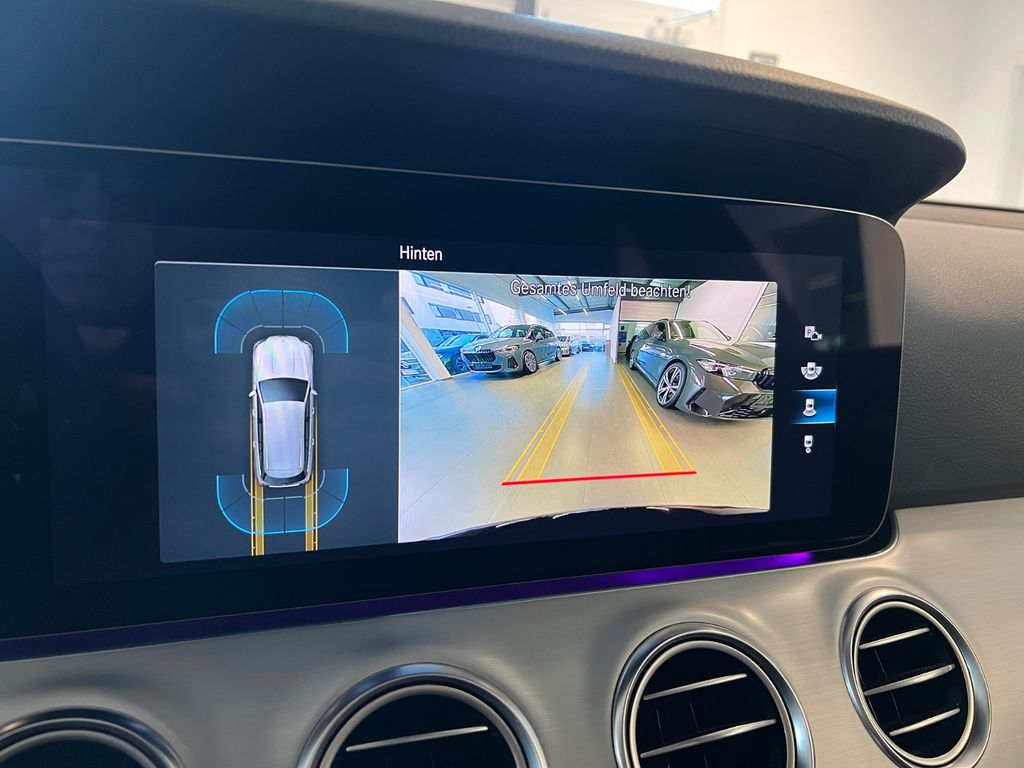 Mercedes-Benz E 300 2022