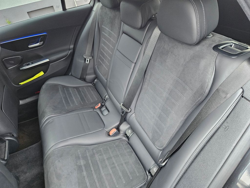 Mercedes-Benz C 200 2024