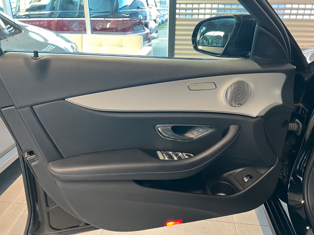 Mercedes-Benz E 300 2022