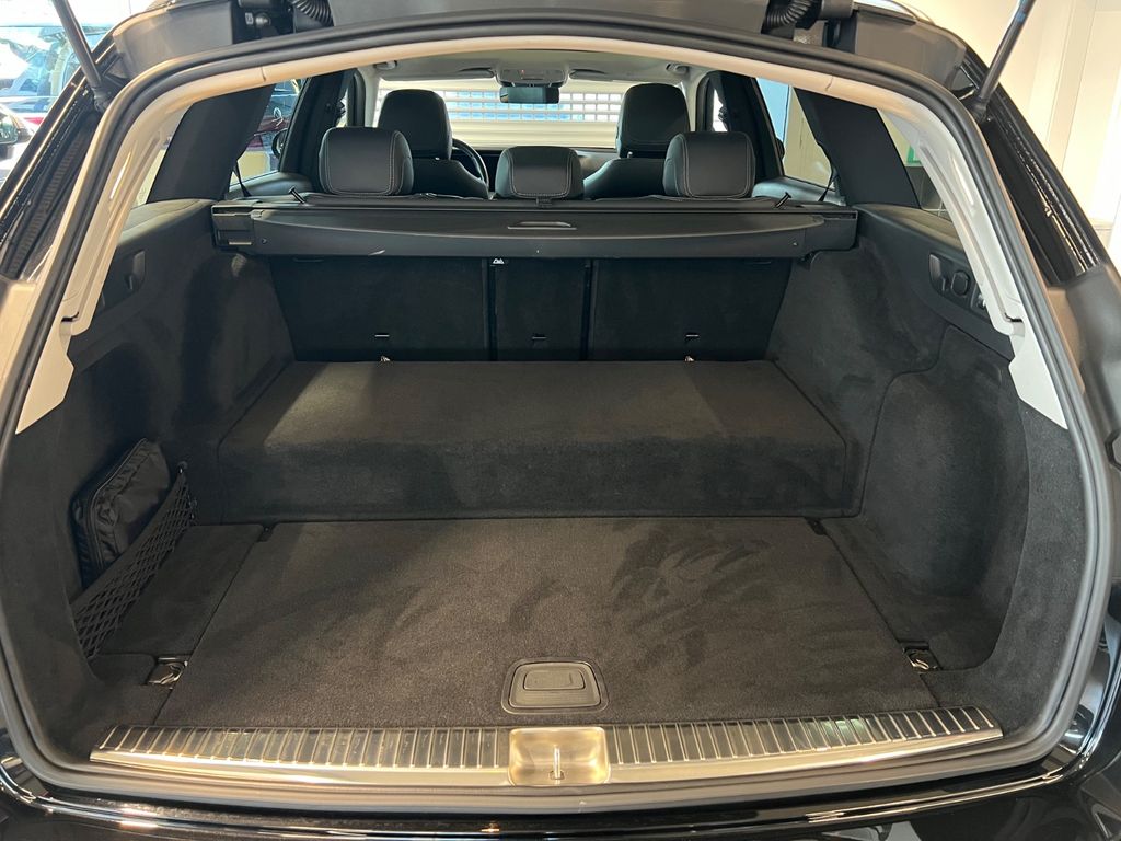 Mercedes-Benz E 300 2022
