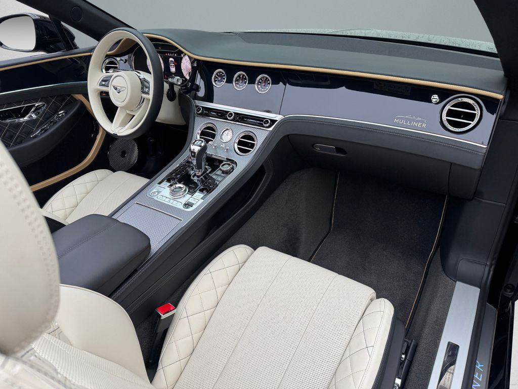 Bentley Continental GTC 2023