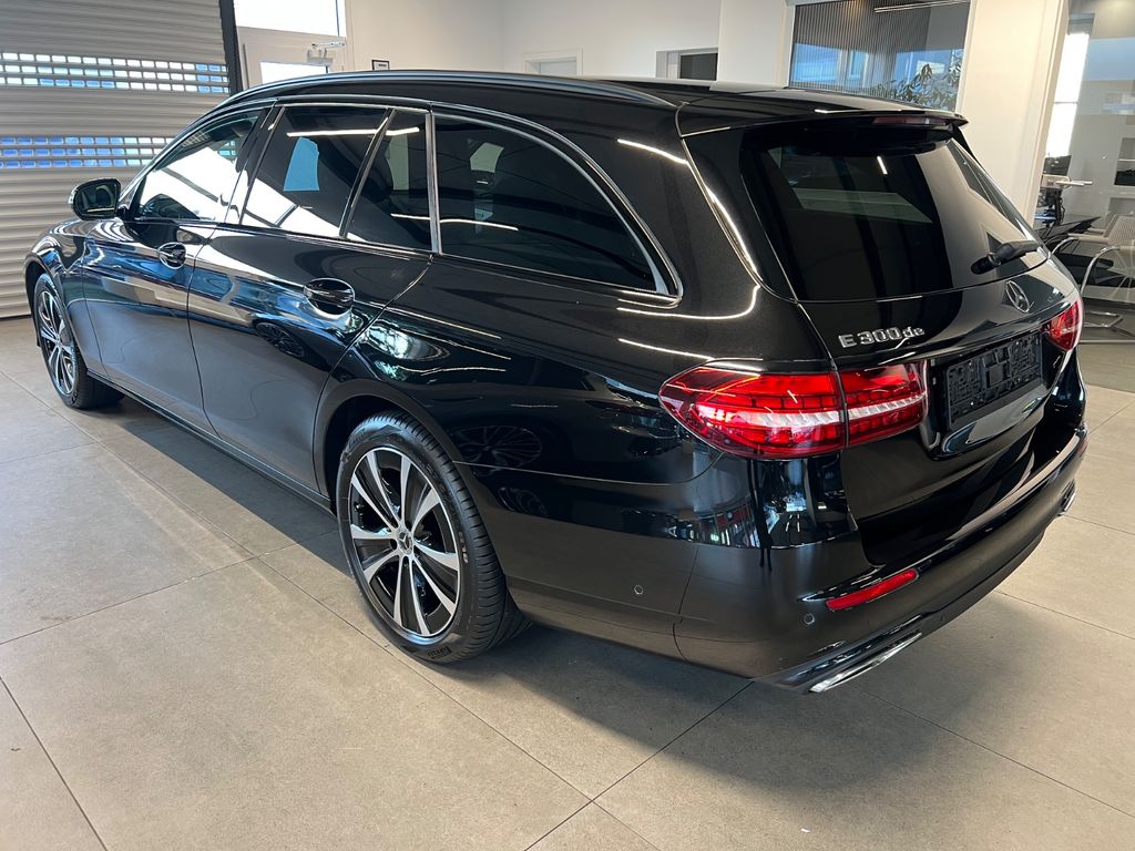 Mercedes-Benz E 300 2022