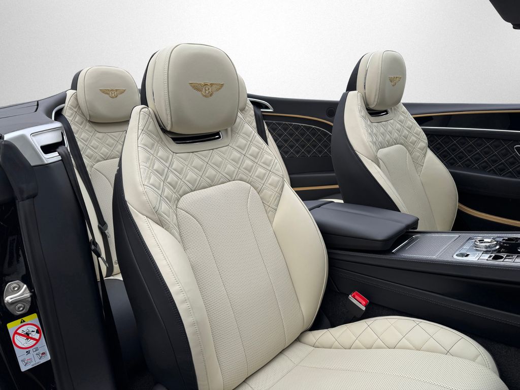 Bentley Continental GTC 2023